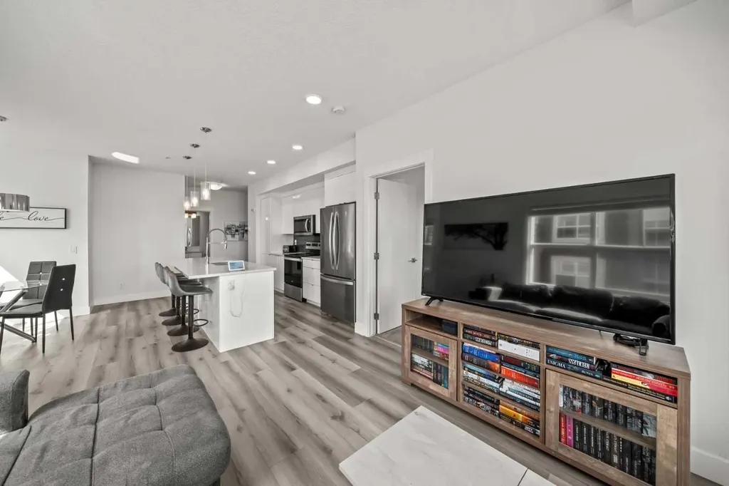 19661 40 Street SE Calgary AB T3M3H3