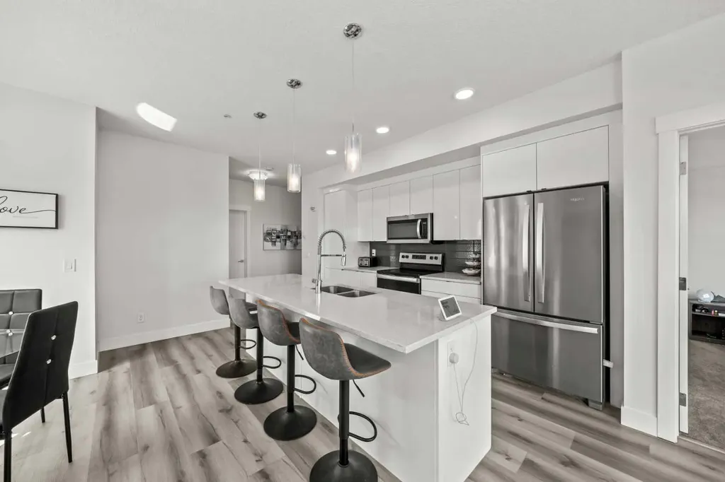 19661 40 Street SE Calgary AB T3M3H3