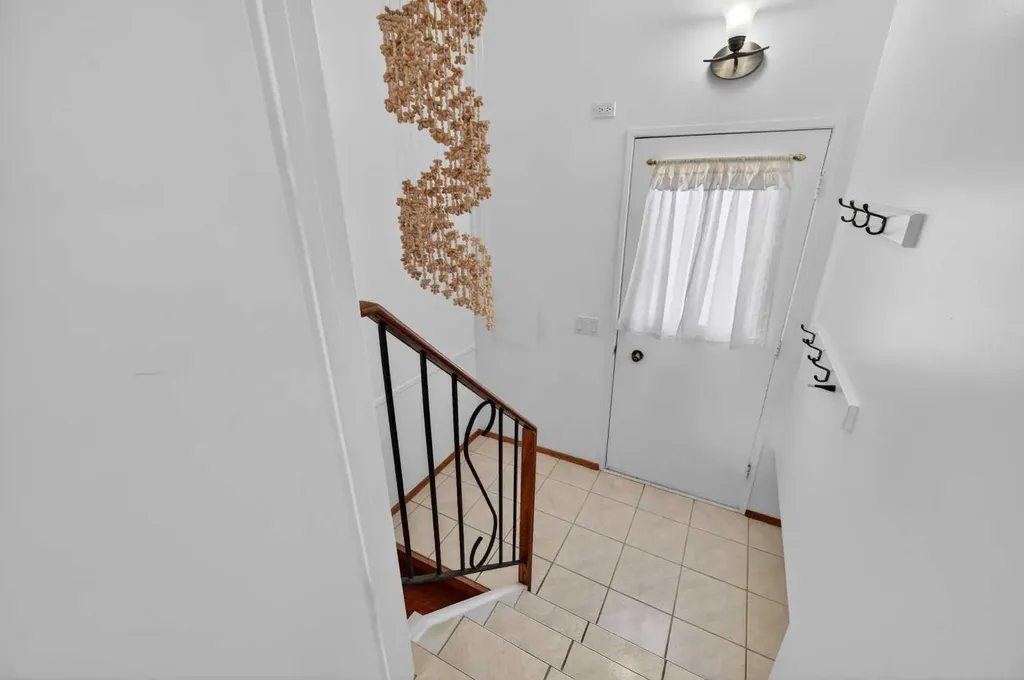 6451 70 Street NW Calgary AB T3B 3J5