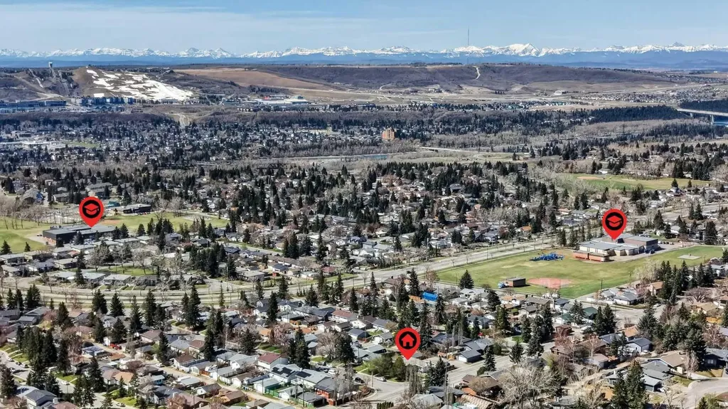 6451 70 Street NW Calgary AB T3B 3J5