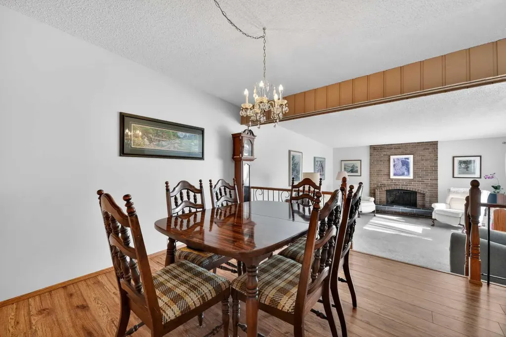 6451 70 Street NW Calgary AB T3B 3J5
