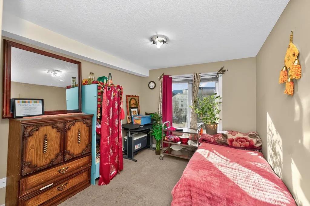 6118 80 Avenue NE Calgary AB T3j 1B3