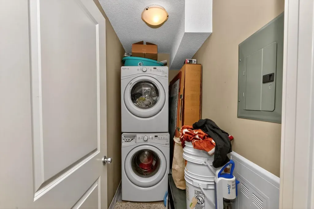 6118 80 Avenue NE Calgary AB T3j 1B3