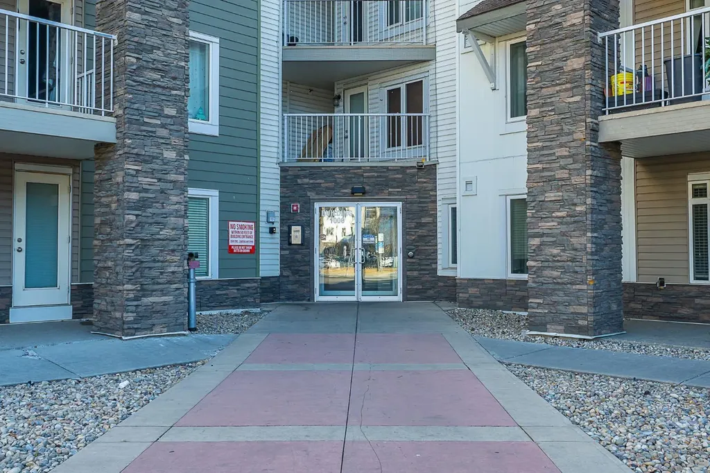 6118 80 Avenue NE Calgary AB T3j 1B3