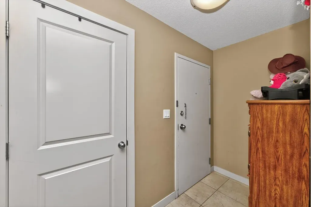 6118 80 Avenue NE Calgary AB T3j 1B3