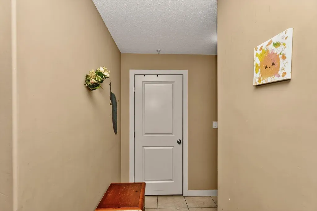 6118 80 Avenue NE Calgary AB T3j 1B3