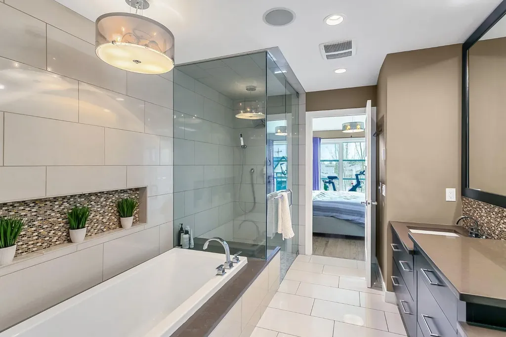 1834 30 Avenue SW Calgary AB T2T 1P7