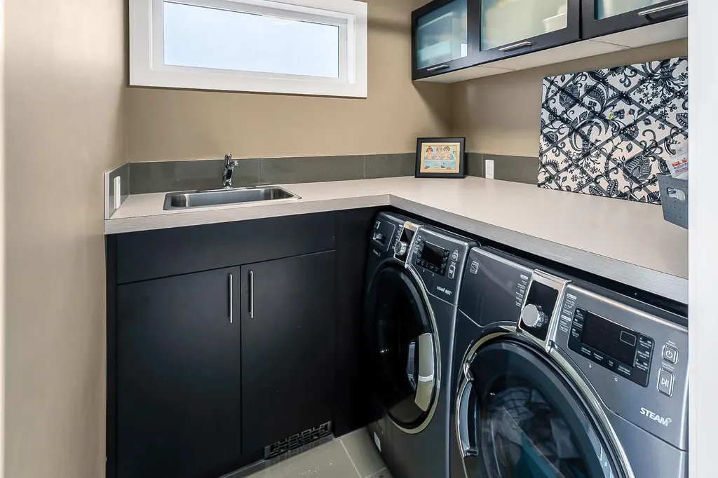 1834 30 Avenue SW Calgary AB T2T 1P7
