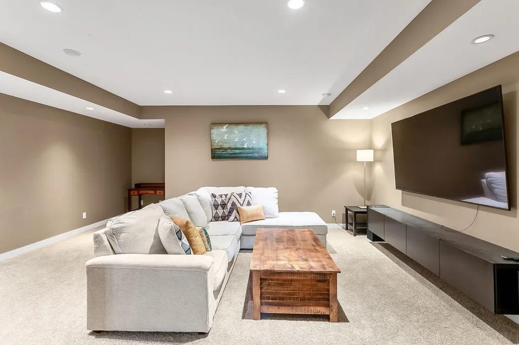 1834 30 Avenue SW Calgary AB T2T 1P7