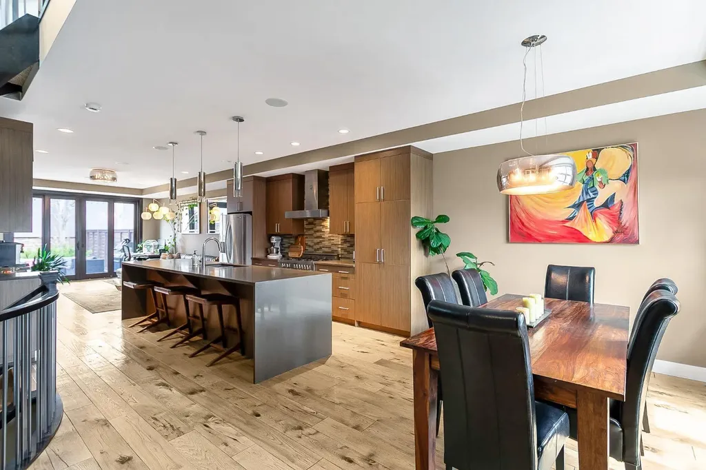 1834 30 Avenue SW Calgary AB T2T 1P7