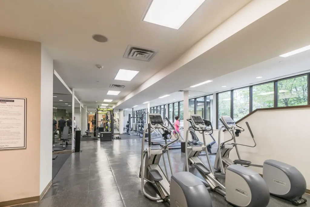 222 Riverfront Avenue SW Calgary AB T2P 4V9