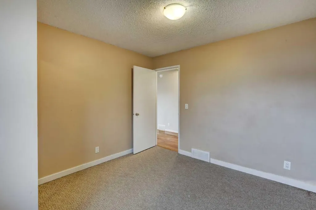 1163 Falworth Road NE Calgary AB T3J 1C8