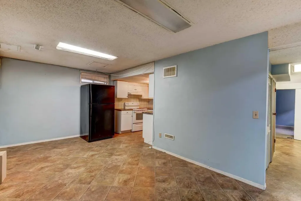 1163 Falworth Road NE Calgary AB T3J 1C8