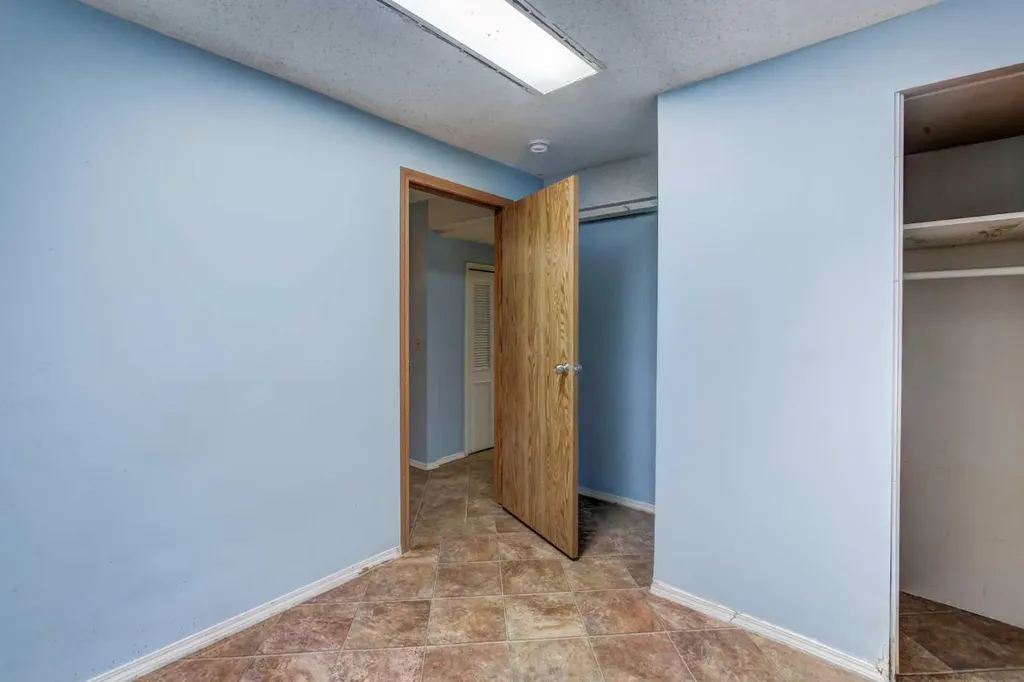 1163 Falworth Road NE Calgary AB T3J 1C8