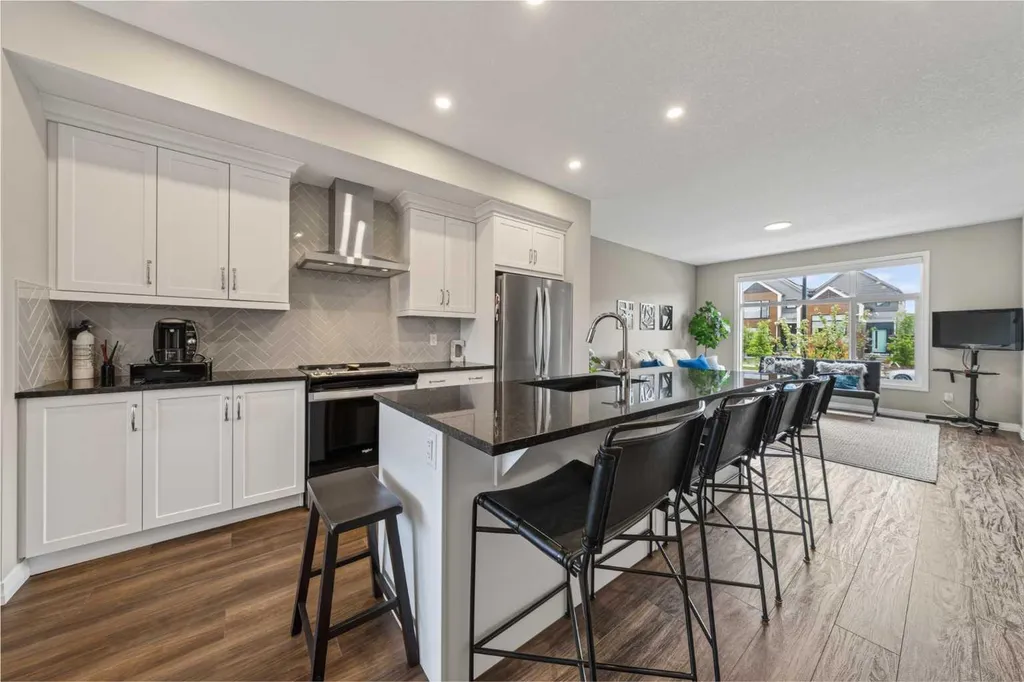 20545 Main Street SE Calgary AB T3M 3E9
