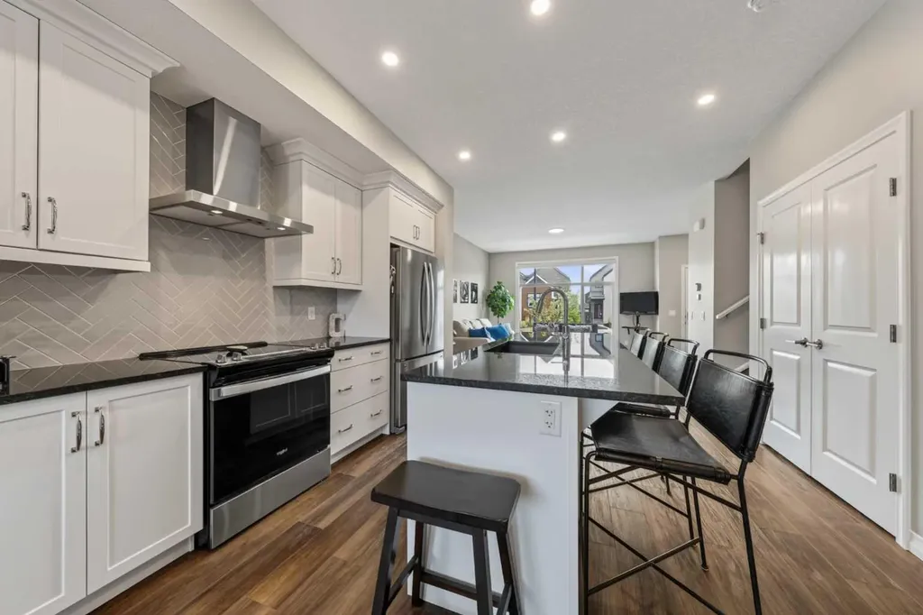 20545 Main Street SE Calgary AB T3M 3E9