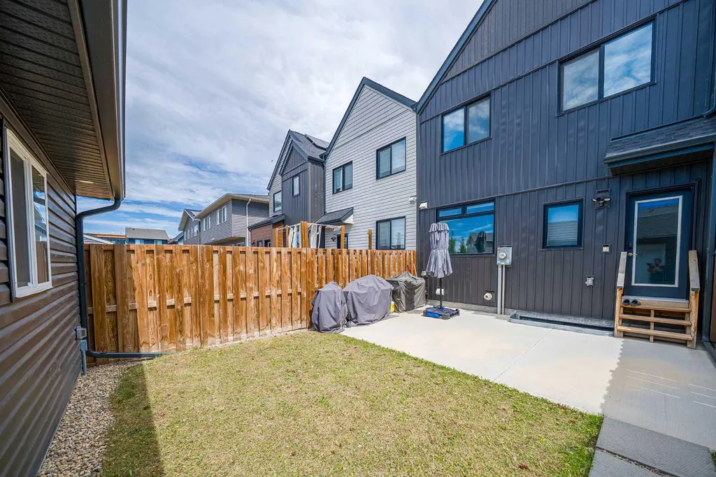 20545 Main Street SE Calgary AB T3M 3E9