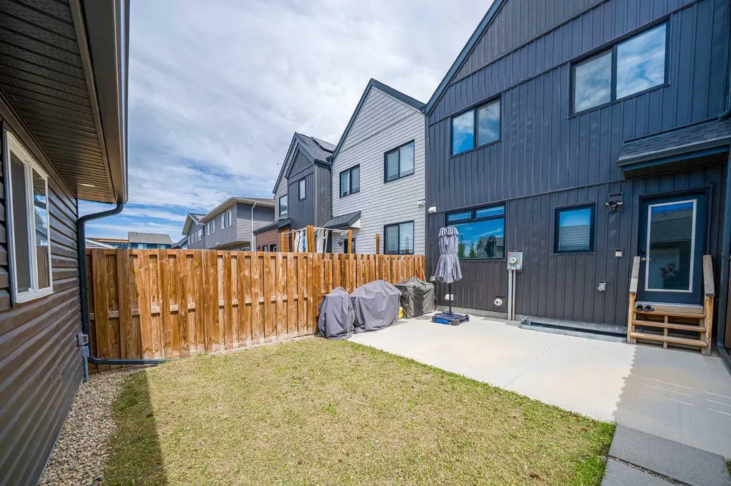 20545 Main Street SE Calgary AB T3M 3E9