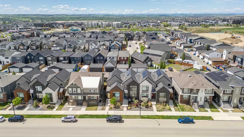 20545 Main Street SE Calgary AB T3M 3E9