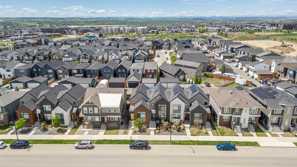 20545 Main Street SE Calgary AB T3M 3E9