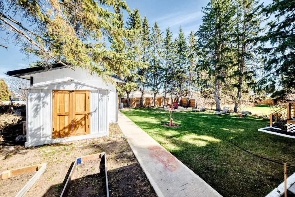 2026 9 Avenue Rural Red Deer County AB T0M1V0