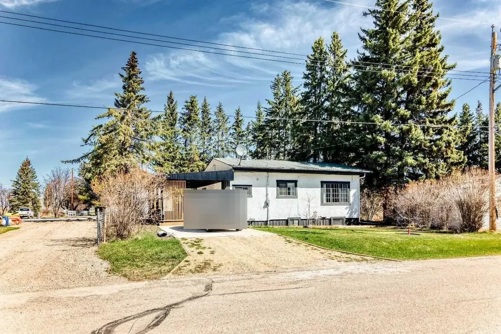 2026 9 Avenue Rural Red Deer County AB T0M1V0