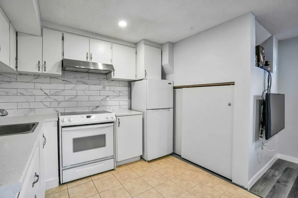 76 Aberfoyle Close NE Calgary AB T2A 6S6