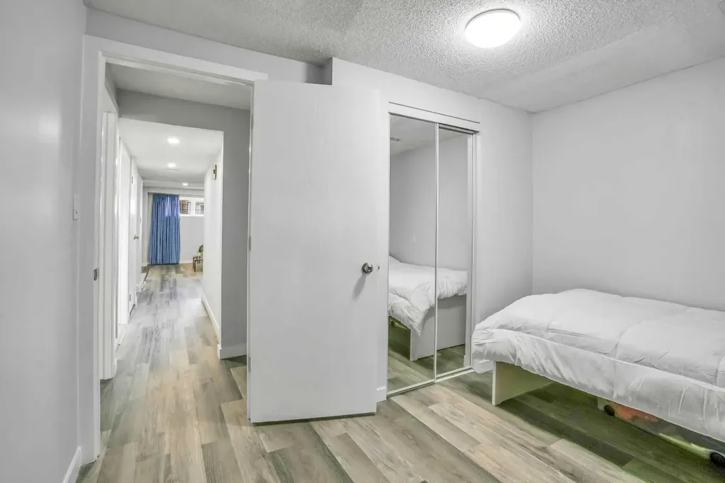 76 Aberfoyle Close NE Calgary AB T2A 6S6