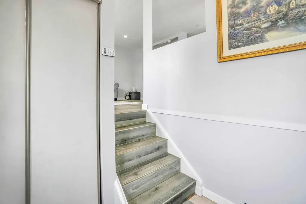76 Aberfoyle Close NE Calgary AB T2A 6S6