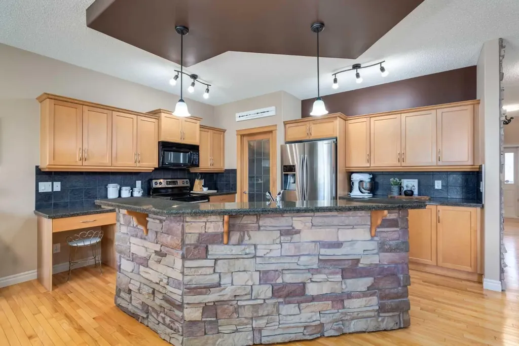 195 Willowmere Close Chestermere AB T1X 1S2