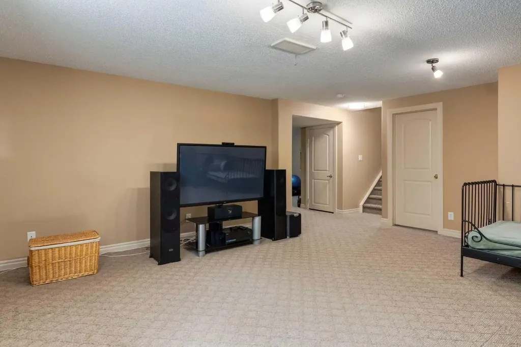 195 Willowmere Close Chestermere AB T1X 1S2