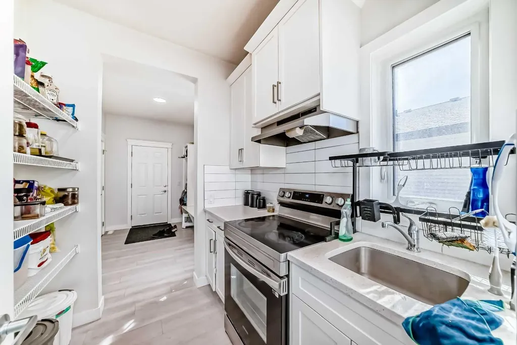 2004 Ravensdun Crescent SE Airdrie AB T4A 3K2