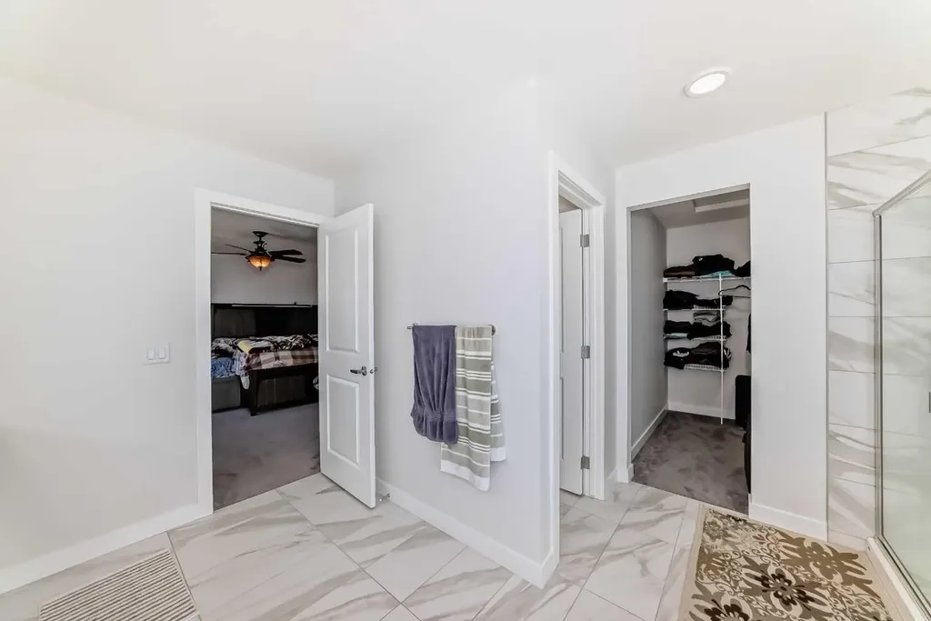 2004 Ravensdun Crescent SE Airdrie AB T4A 3K2