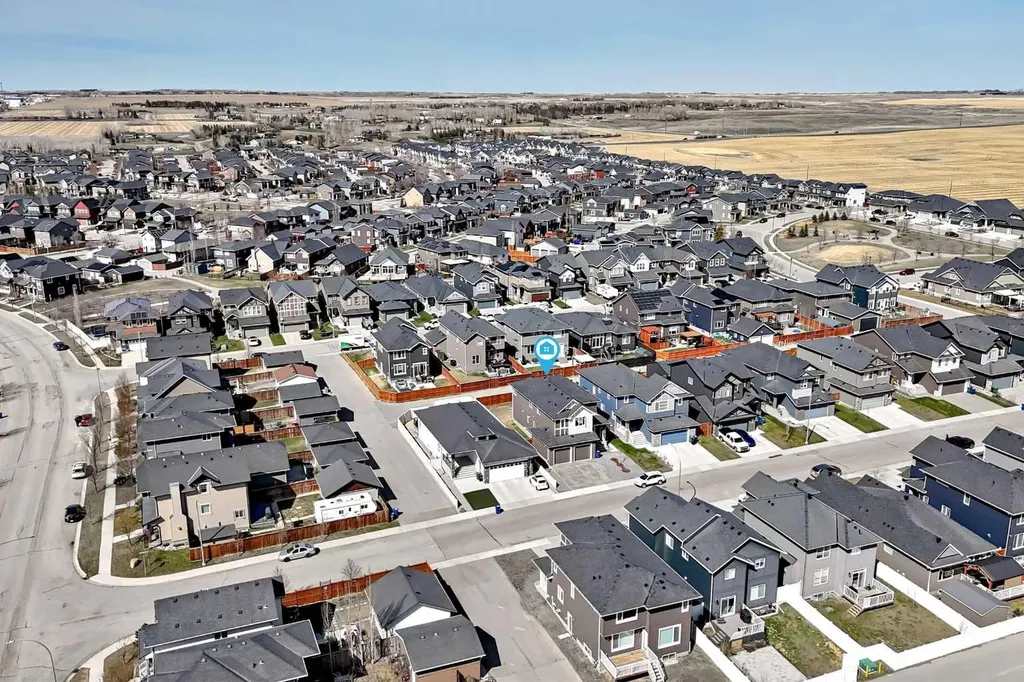 2004 Ravensdun Crescent SE Airdrie AB T4A 3K2