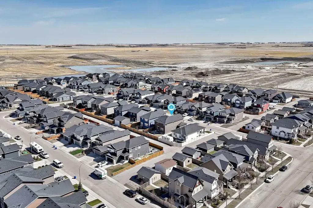 2004 Ravensdun Crescent SE Airdrie AB T4A 3K2