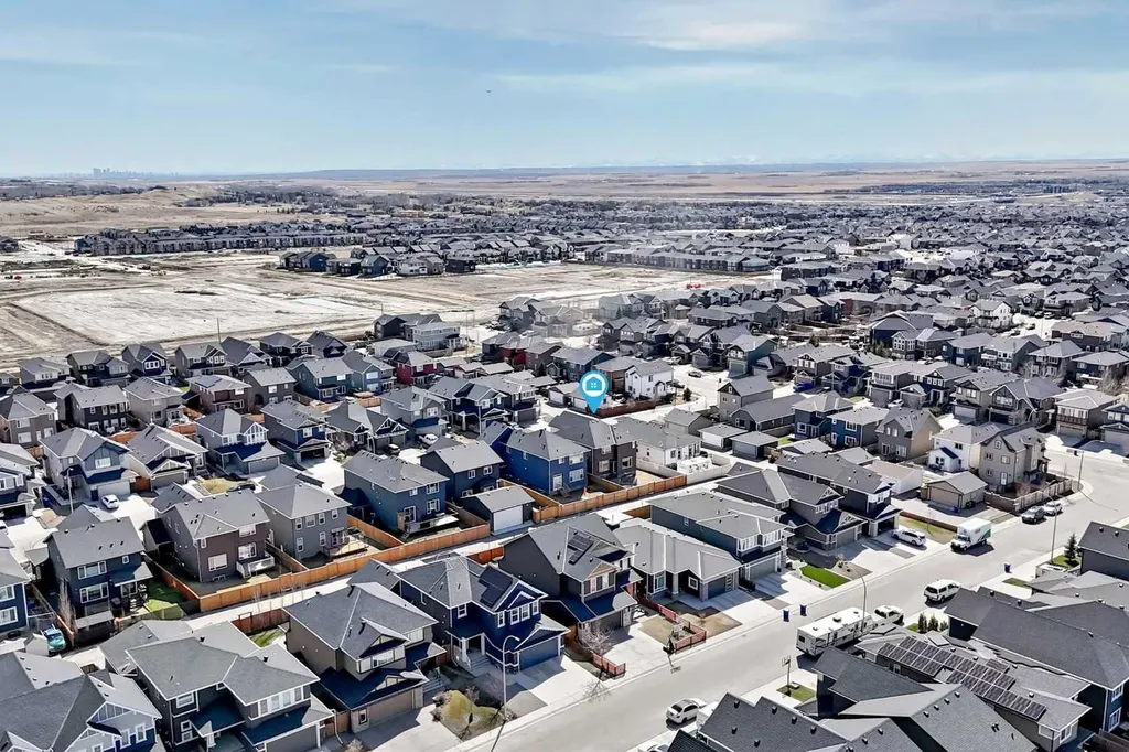 2004 Ravensdun Crescent SE Airdrie AB T4A 3K2
