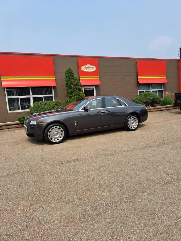 14230 115 Avenue NW Edmonton AB T5M 3B7