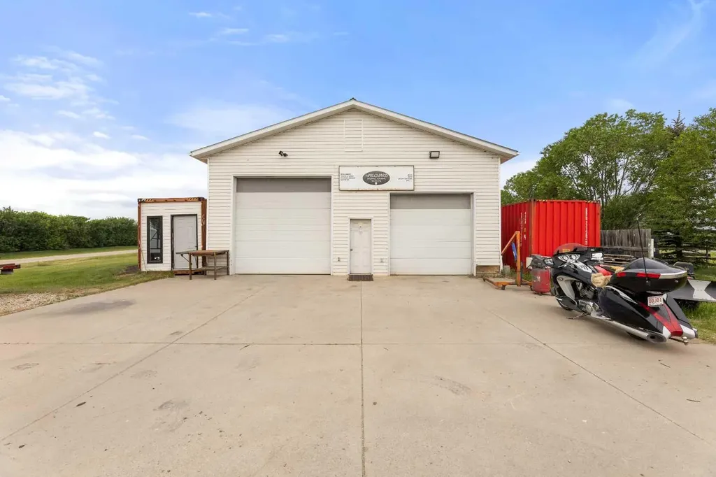 31275 Range Road 13 Rural Mountain View County AB T0M0W0