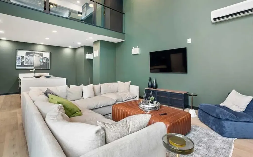 310 15 Avenue SW Calgary AB T2R 1S9