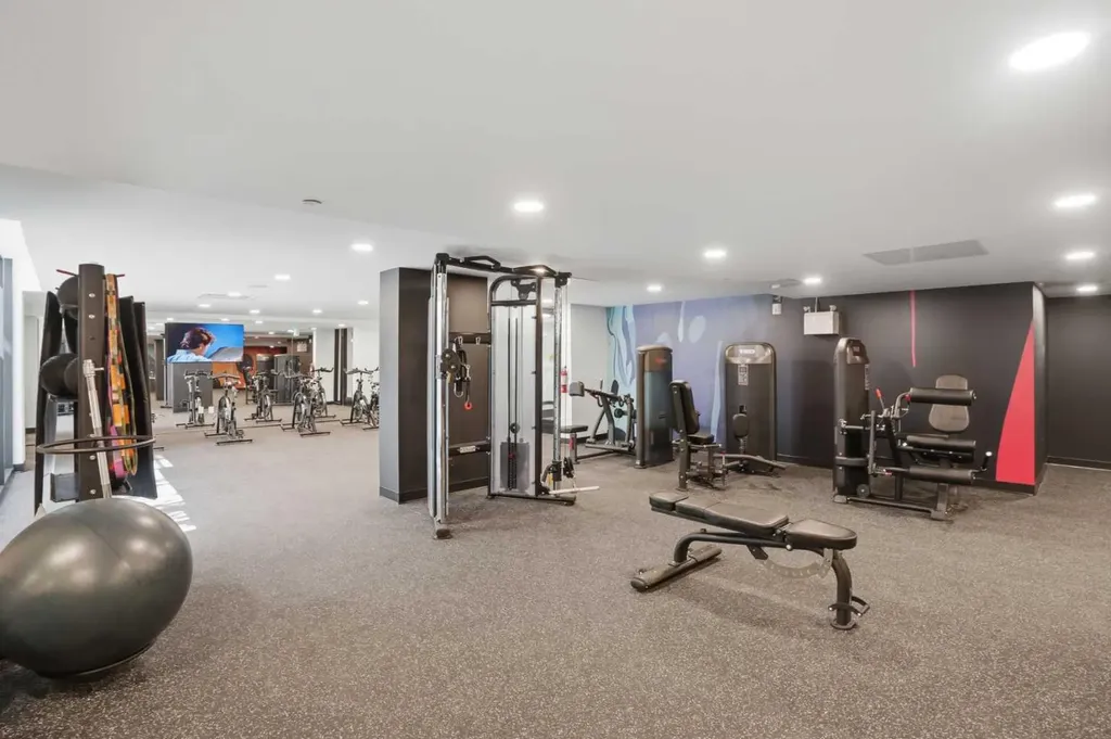 310 15 Avenue SW Calgary AB T2R 1S9