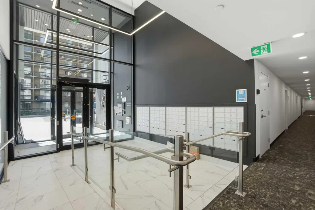 310 15 Avenue SW Calgary AB T2R 1S9