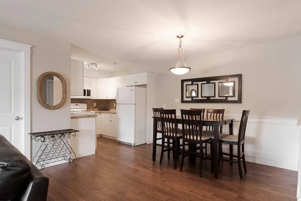 9604 Manning Avenue Fort Mcmurray AB T9H 3M7