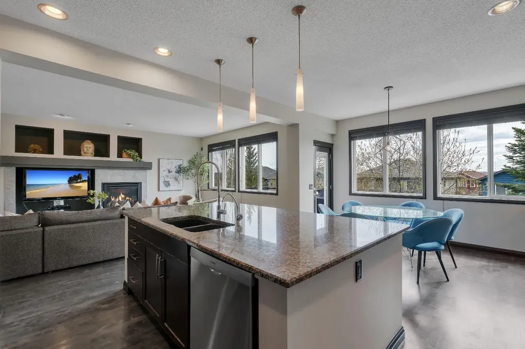 55 Evanspark Circle NW Calgary AB T3P 0B4