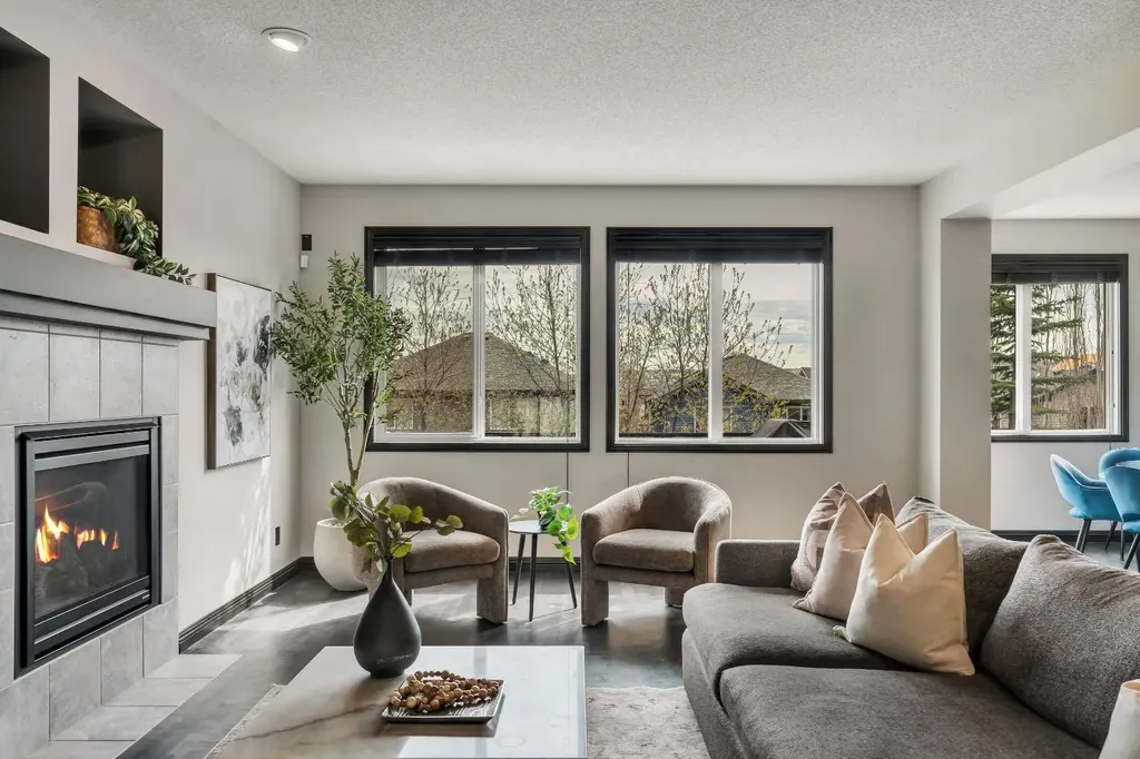 55 Evanspark Circle NW Calgary AB T3P 0B4