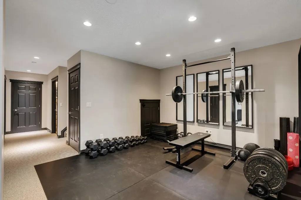 55 Evanspark Circle NW Calgary AB T3P 0B4