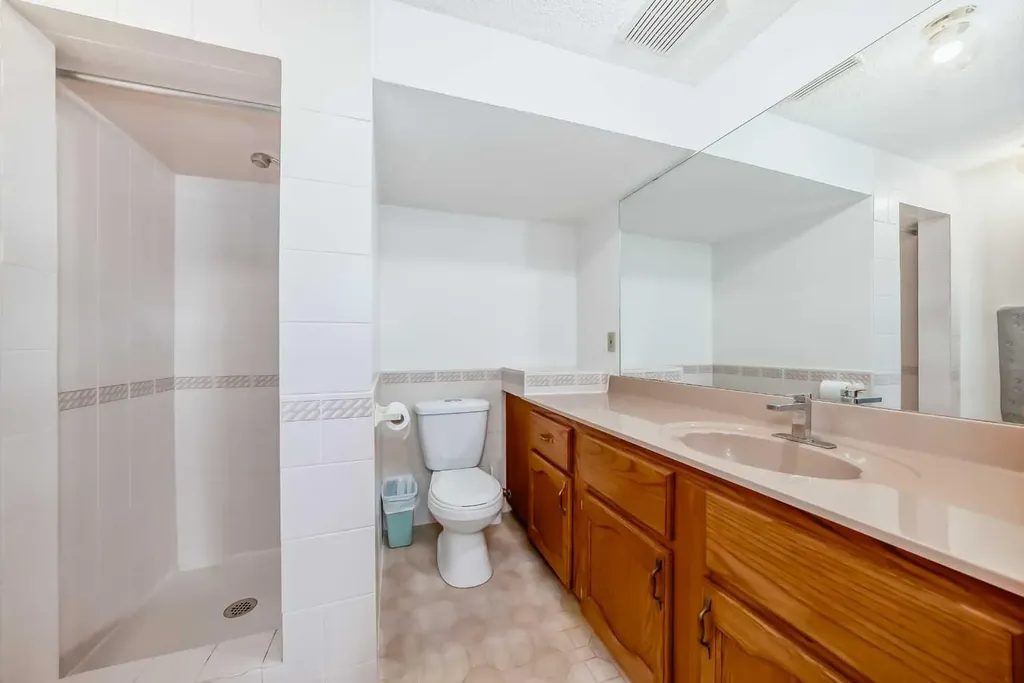 131 Ranchlands Court NW Calgary AB T3G1N8