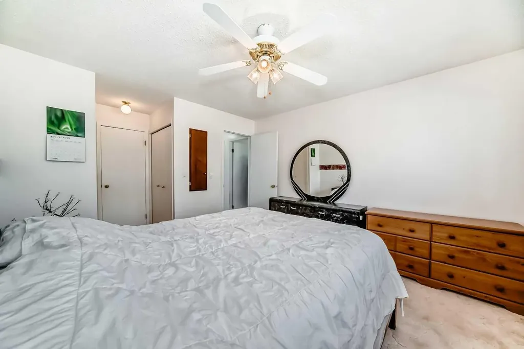 131 Ranchlands Court NW Calgary AB T3G1N8