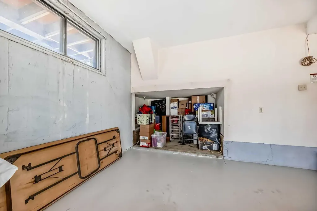 131 Ranchlands Court NW Calgary AB T3G1N8
