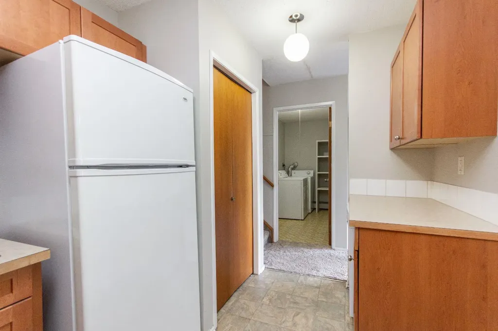 19 Gibson Close Red Deer AB T4P 2Z3