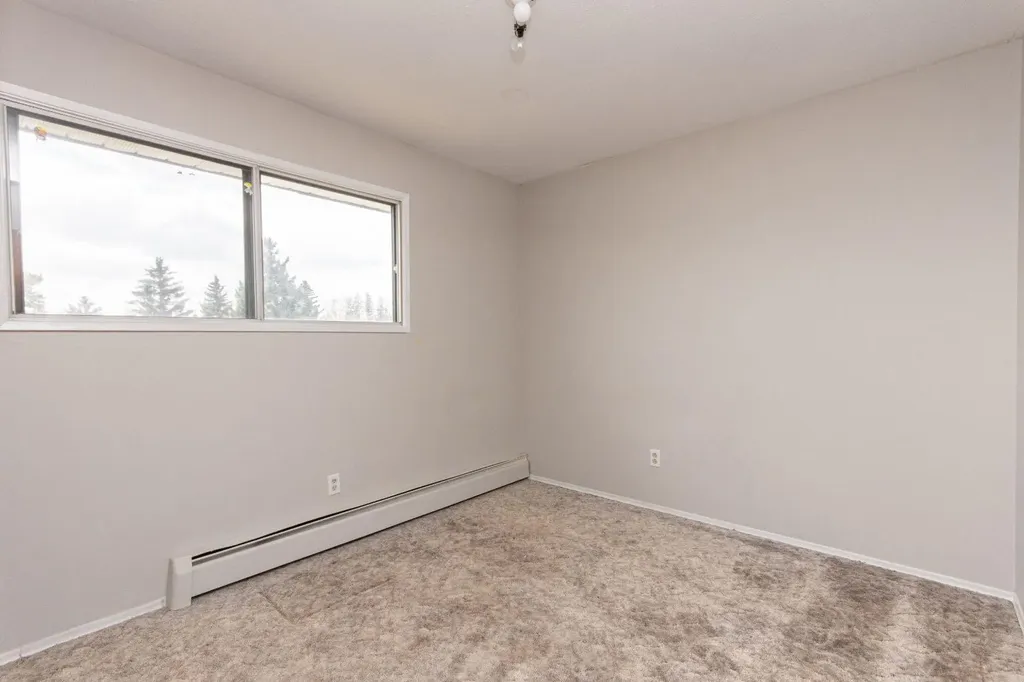 19 Gibson Close Red Deer AB T4P 2Z3